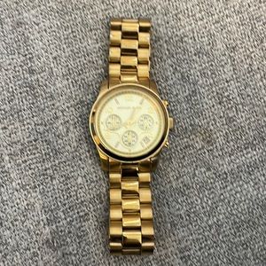 Womens Michael Kors gold watch MK-5055
